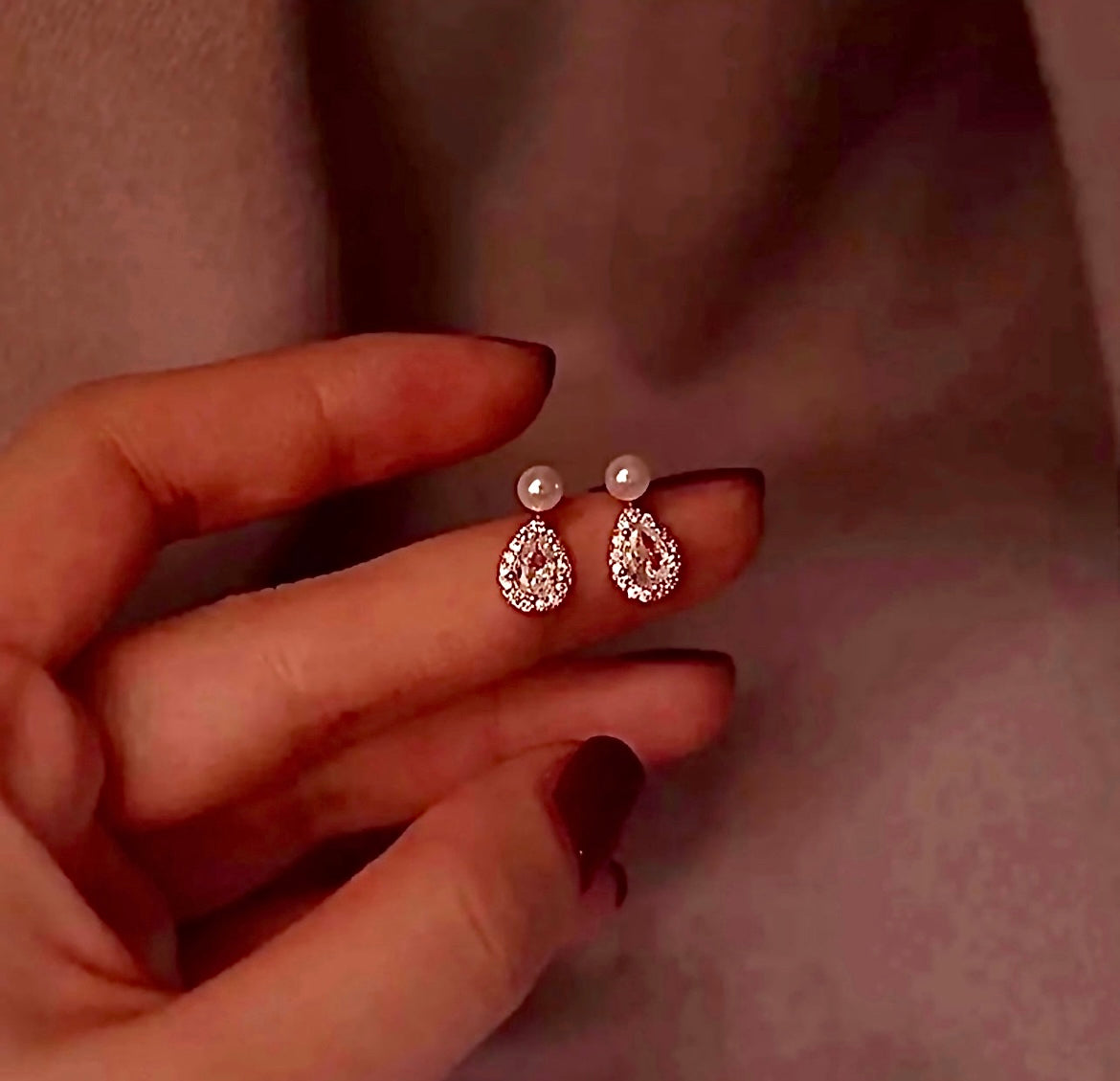 Pearl Droplet Earrings