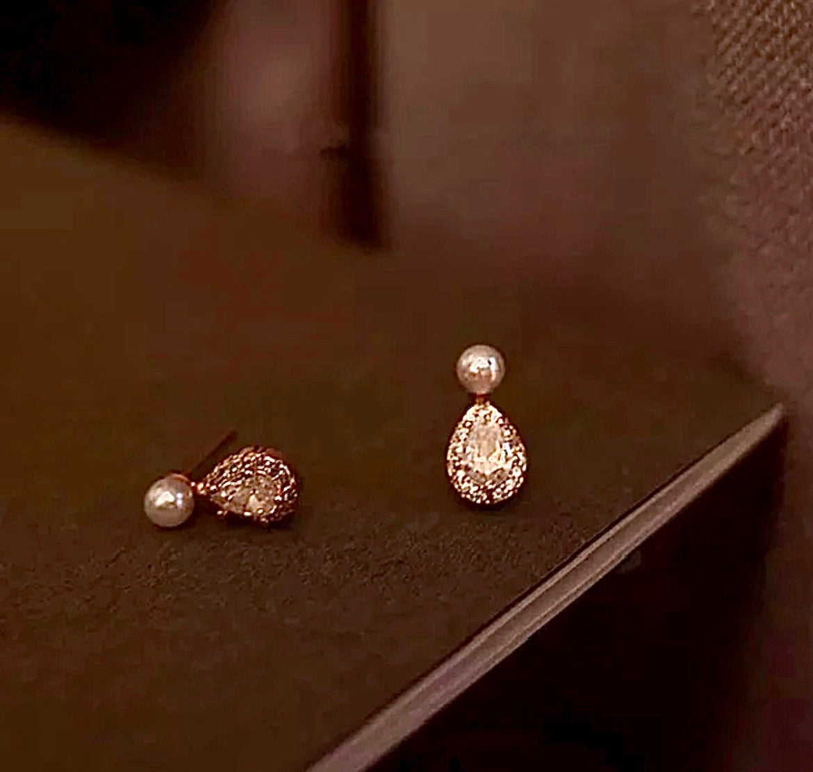 Pearl Droplet Earrings