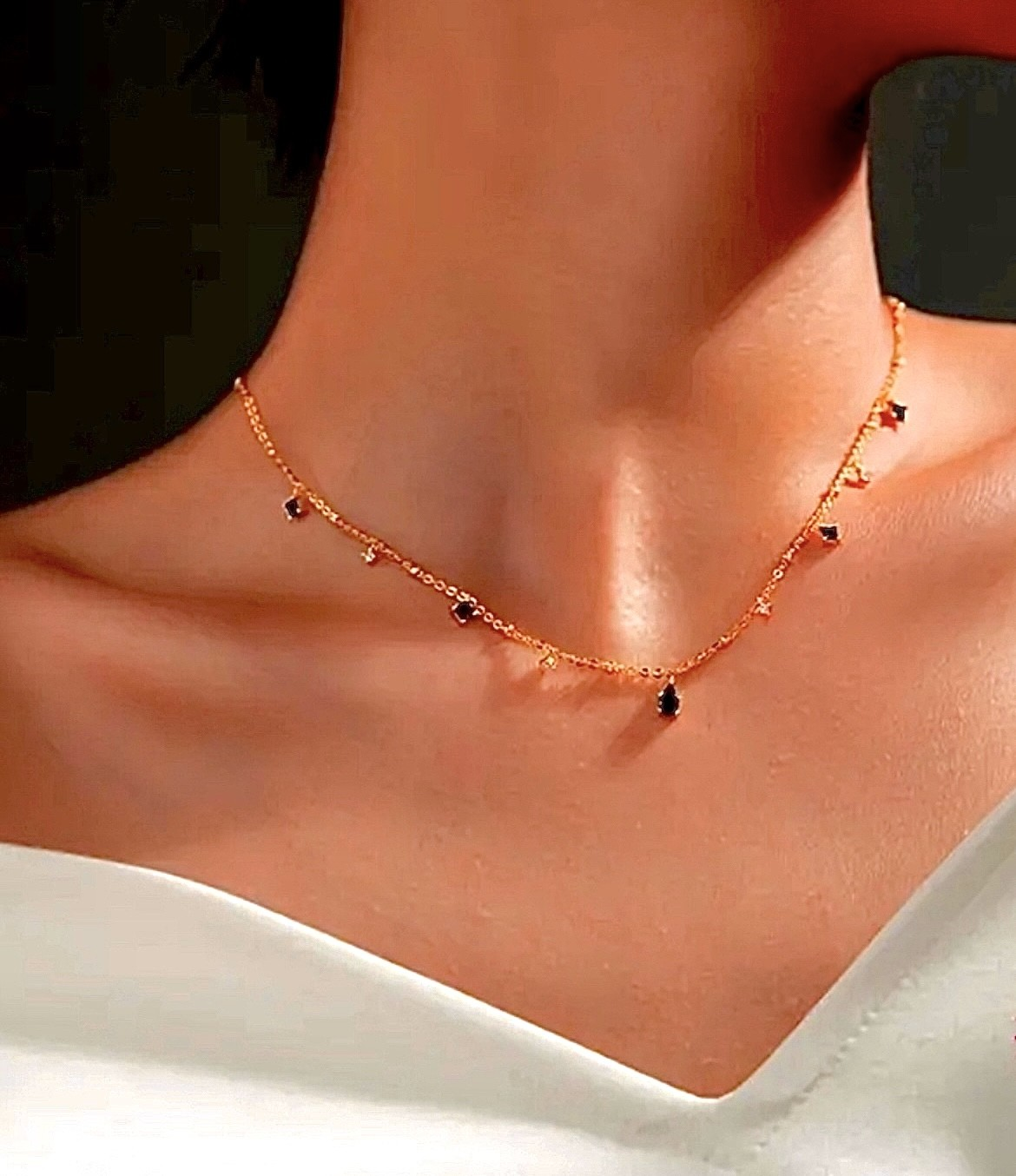 Elegant Emerald Green Drop Necklace