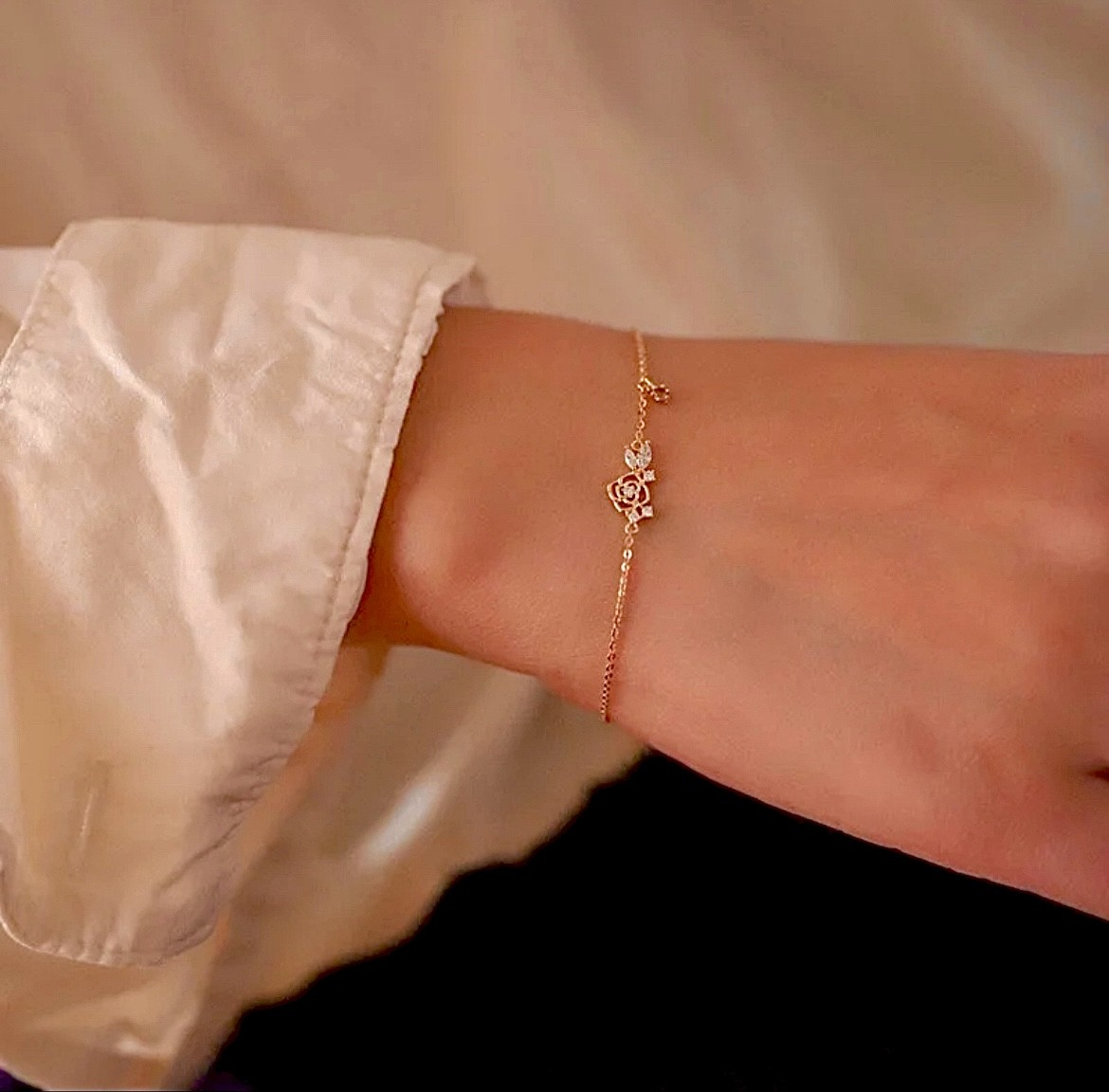 Elegant Delicate Rose Flower Bracelet