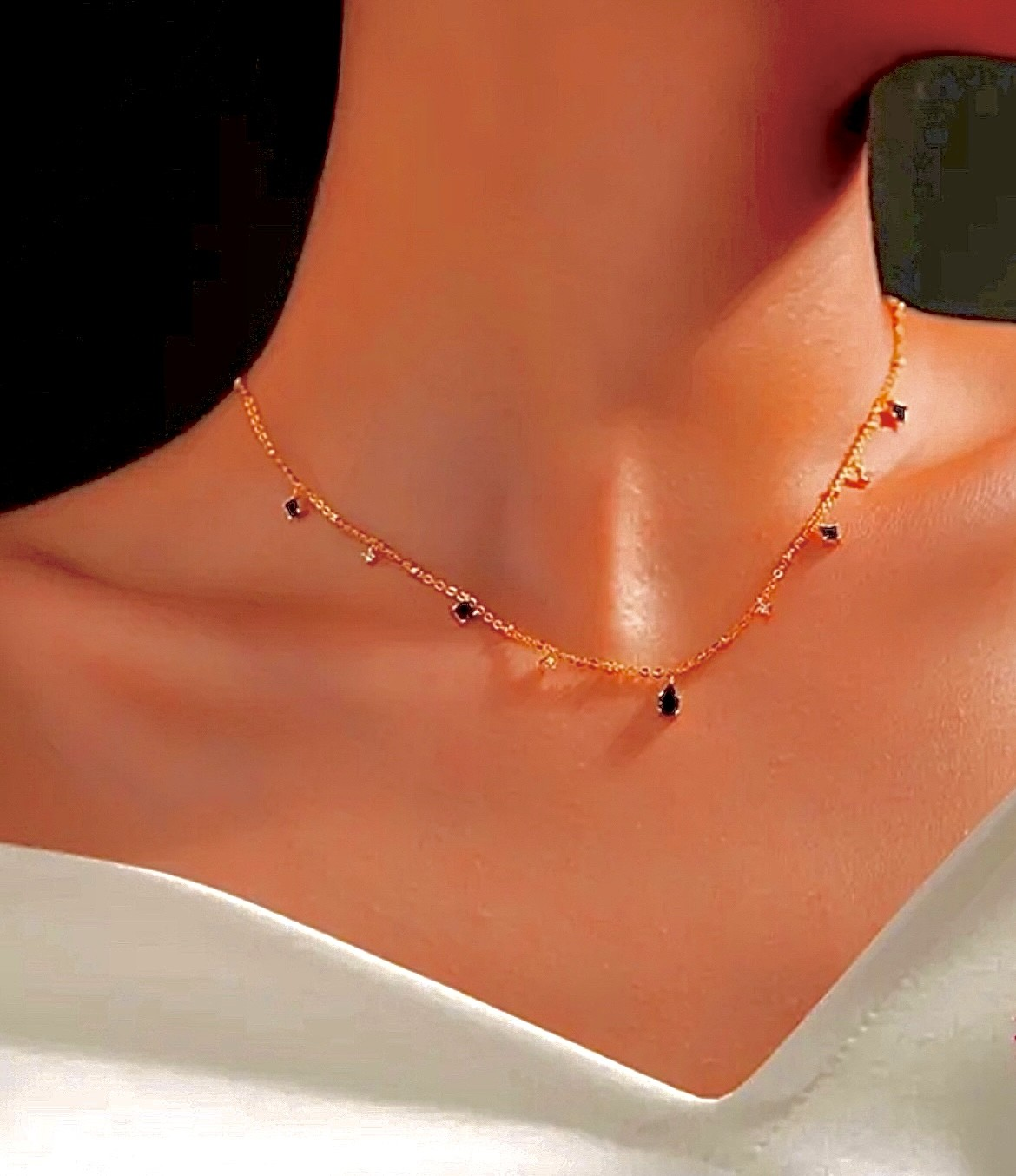 Elegant Emerald Green Drop Necklace